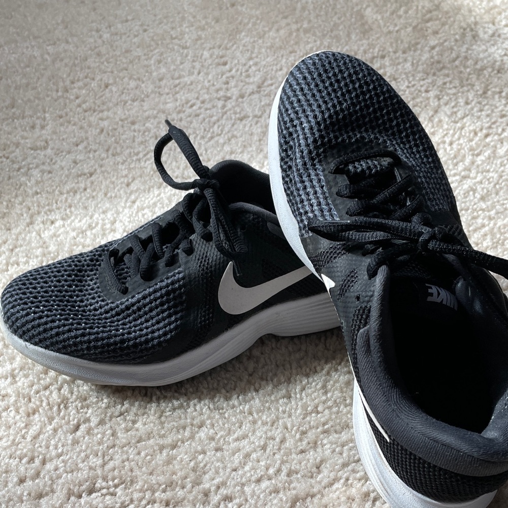 Nike Revolution Sneakers